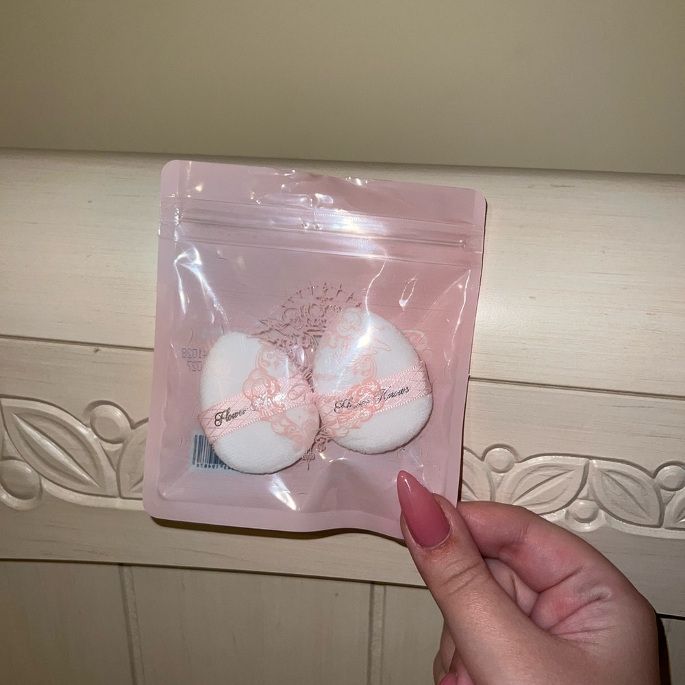 Flower Knows 2 pc Mini Powder Puff